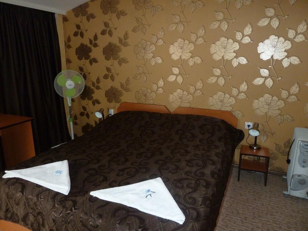Tarnovski Dom Guest Rooms Veliko Tarnovo Szoba fotó