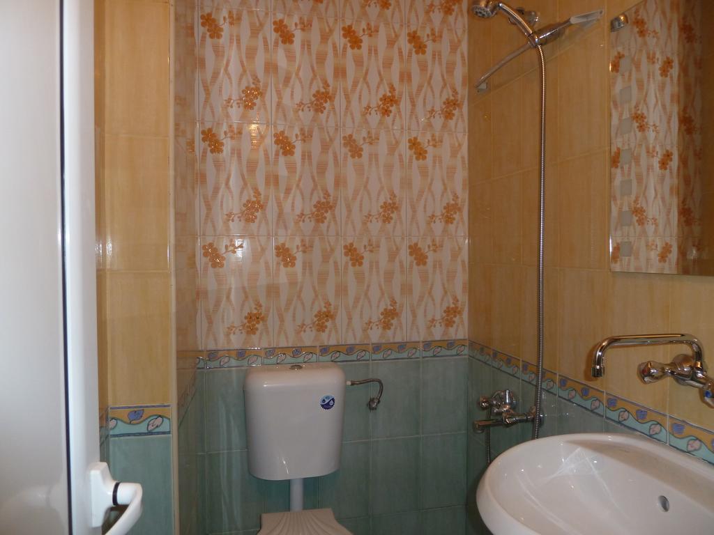 Tarnovski Dom Guest Rooms Veliko Tarnovo Szoba fotó