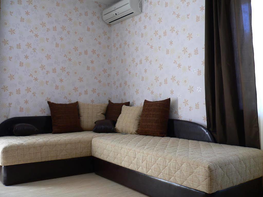 Tarnovski Dom Guest Rooms Veliko Tarnovo Kültér fotó