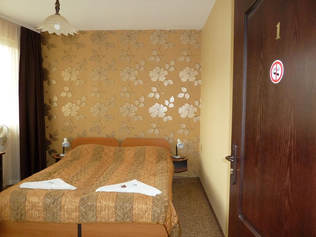 Tarnovski Dom Guest Rooms Veliko Tarnovo Kültér fotó
