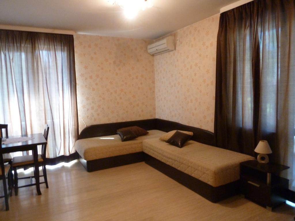Tarnovski Dom Guest Rooms Veliko Tarnovo Szoba fotó