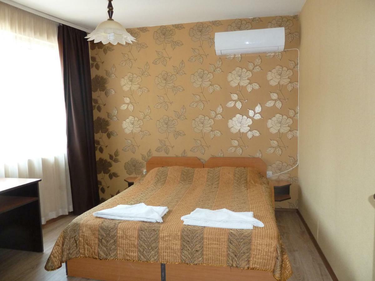 Tarnovski Dom Guest Rooms Veliko Tarnovo Kültér fotó