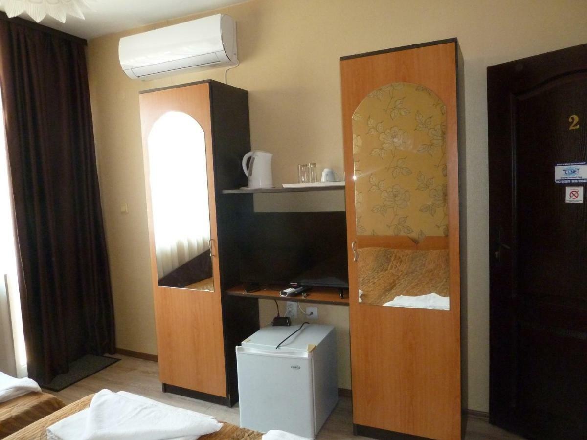 Tarnovski Dom Guest Rooms Veliko Tarnovo Kültér fotó