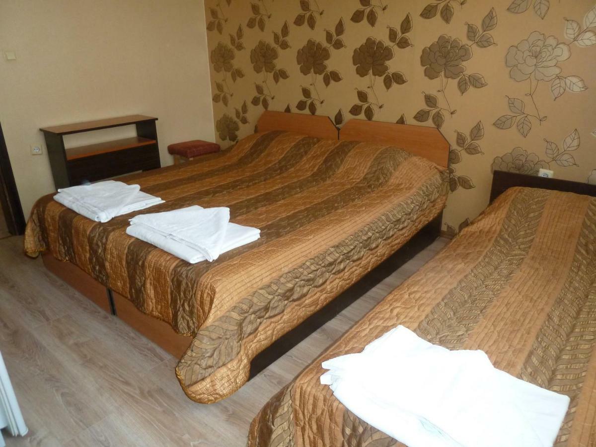 Tarnovski Dom Guest Rooms Veliko Tarnovo Kültér fotó